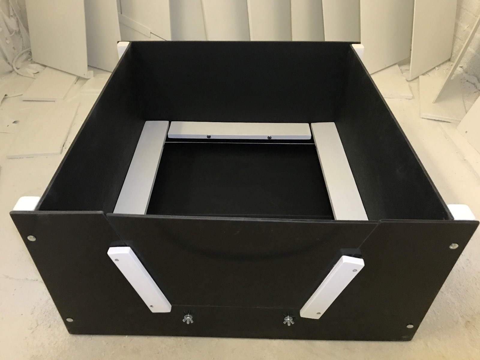 HEAVY DUTY PLASTIC,Whelping Box, XL,Xlarge 5′ x 4′ w/FLOOR+RAILS Dog,Puppy,Pen